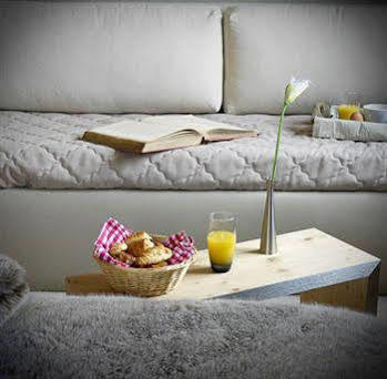 Les Rhodos 3* Cordon