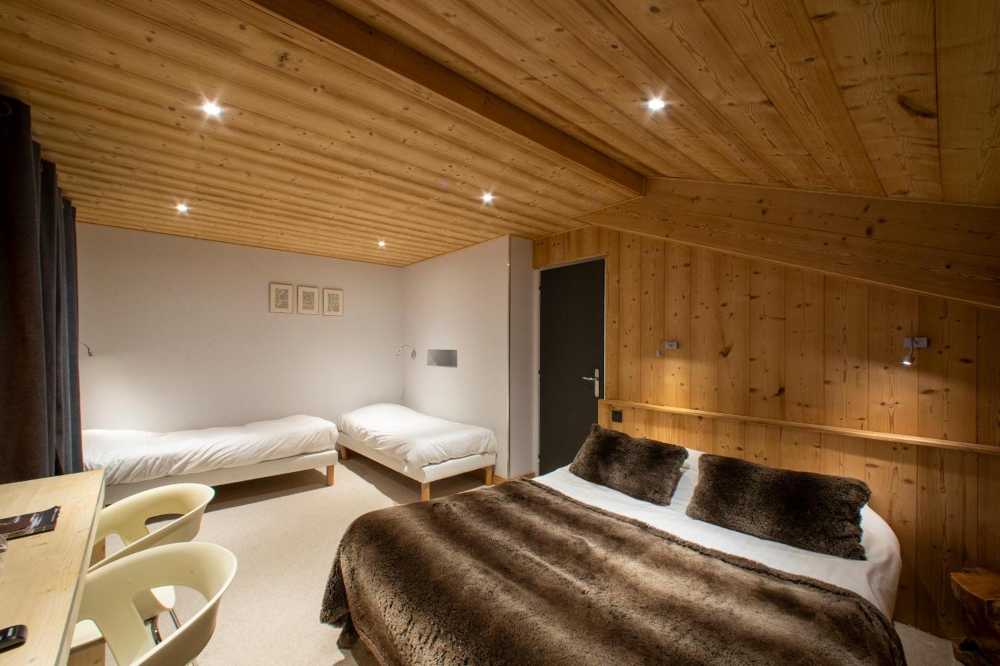 Les Rhodos 3* Cordon